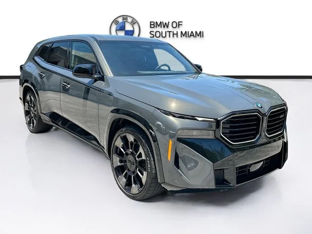 2023 BMW XM -'s photo