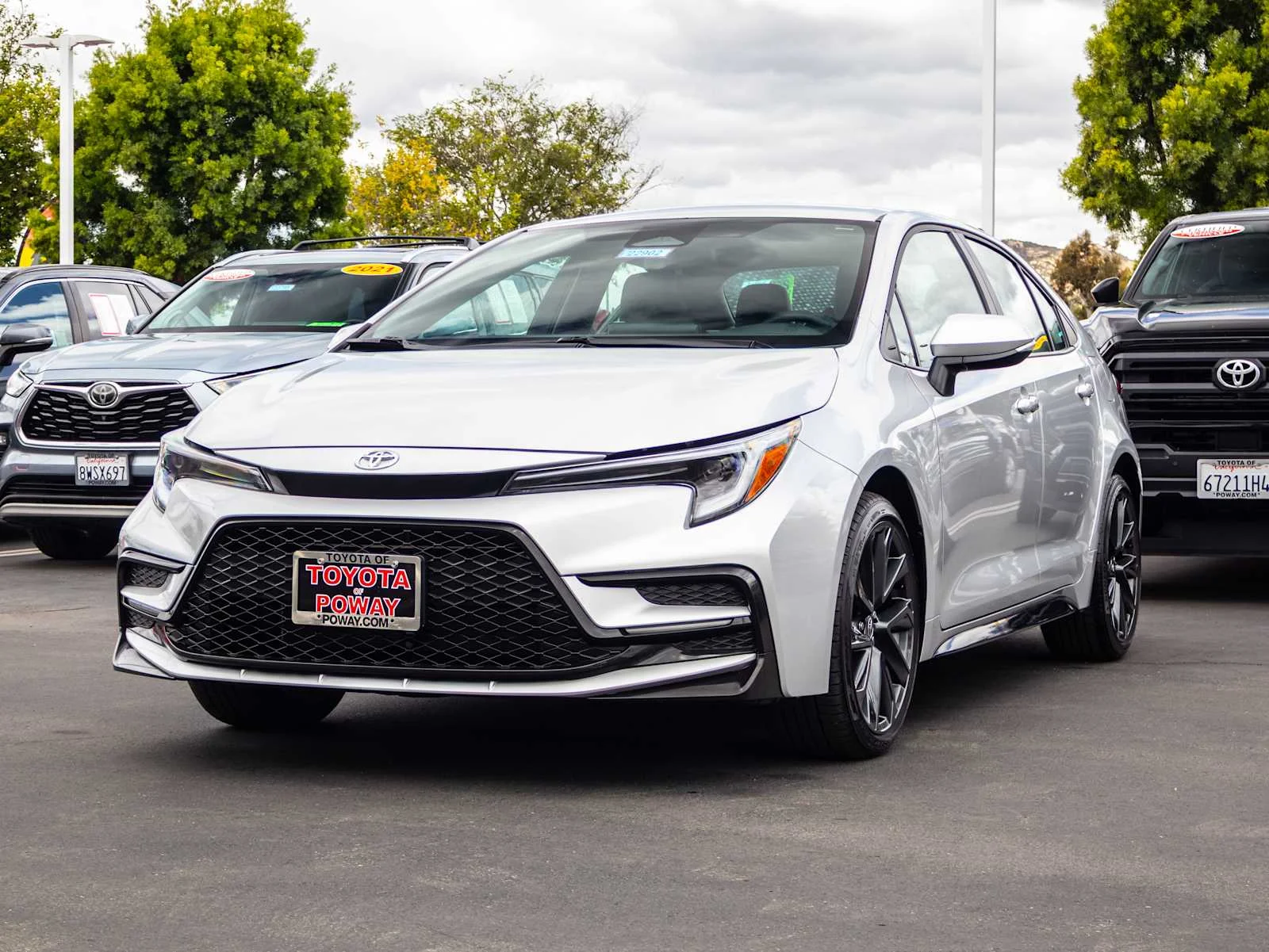 Certified Used 2026 Classic Silver Metallic Toyota SE image 3