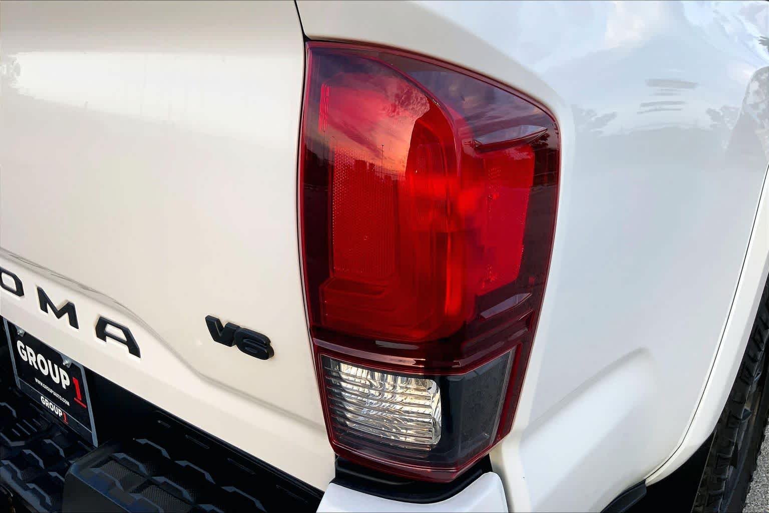 Used 2023 Ice Cap Toyota SR5 image 30
