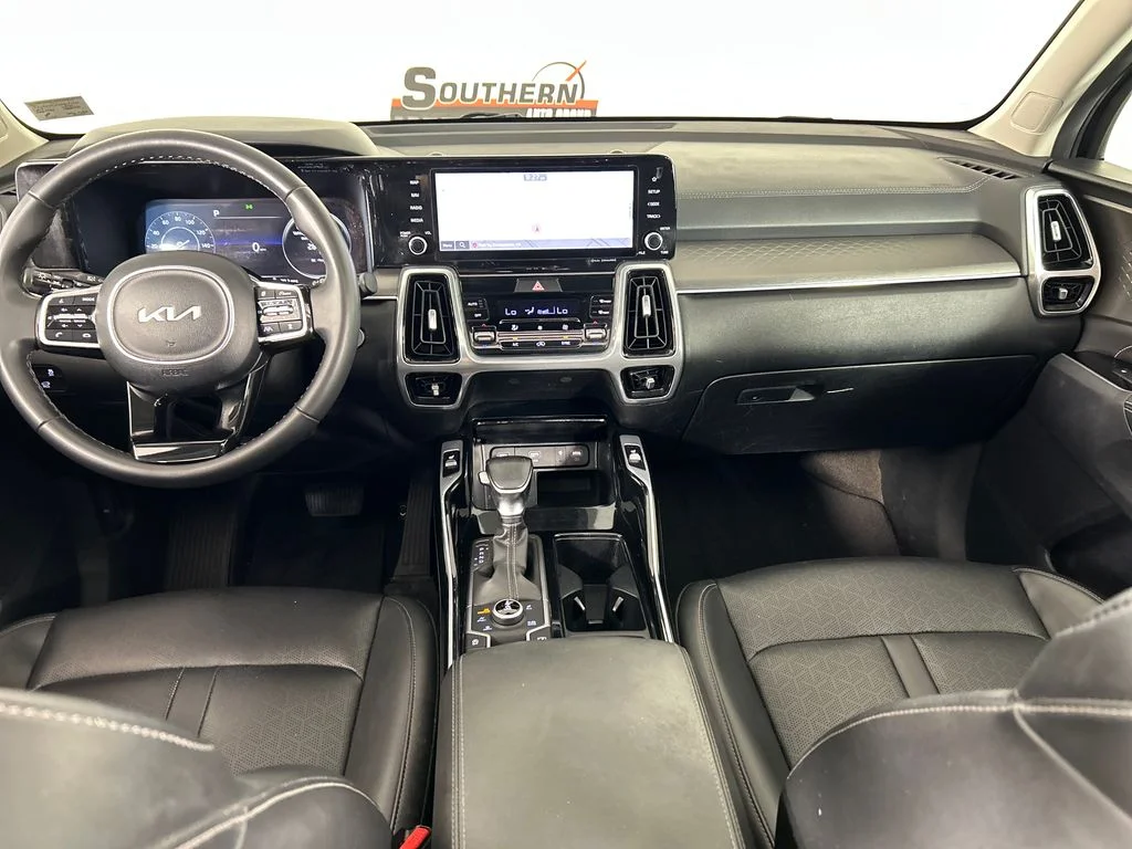 Used 2023 Black Kia SX image 19
