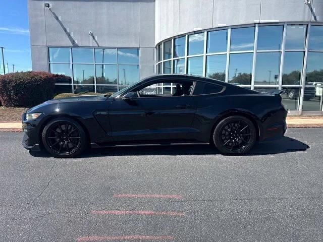 Used 2017 Black Ford Shelby GT350 image 11