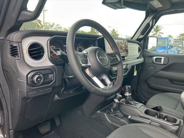 2025 Jeep Wrangler 4-Door Sahara - Photo 11