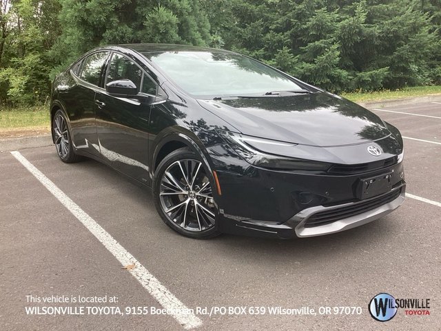 2025 Toyota Prius XLE