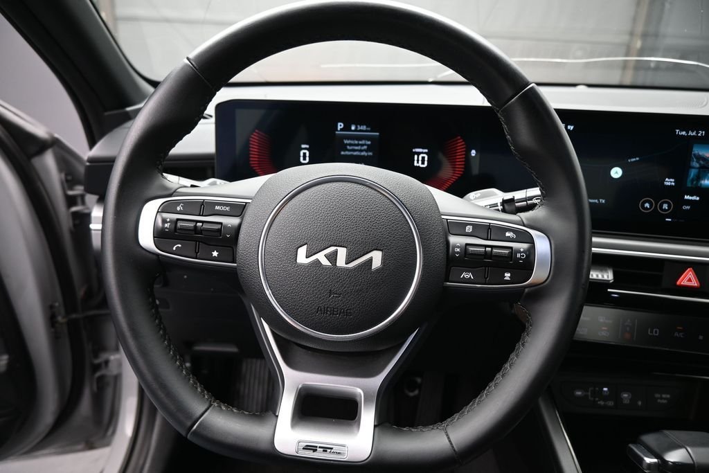 Used 2025 Gray Kia GT-Line image 3