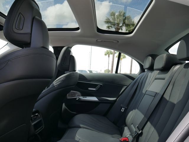 New 2026 Polar White Mercedes-Benz E 350 image 39