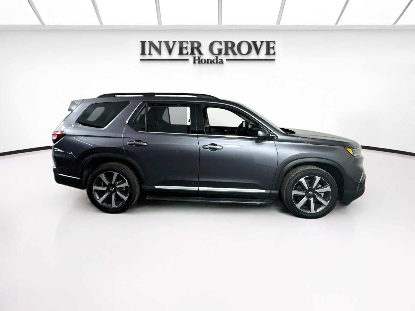 Certified Used 2025 Modern Steel Metallic Honda AWD Elite image 4