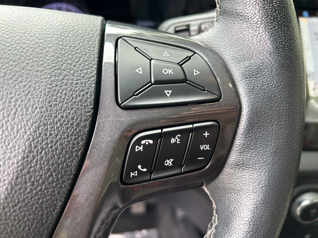 Used 2019 White Ford Lariat image 19