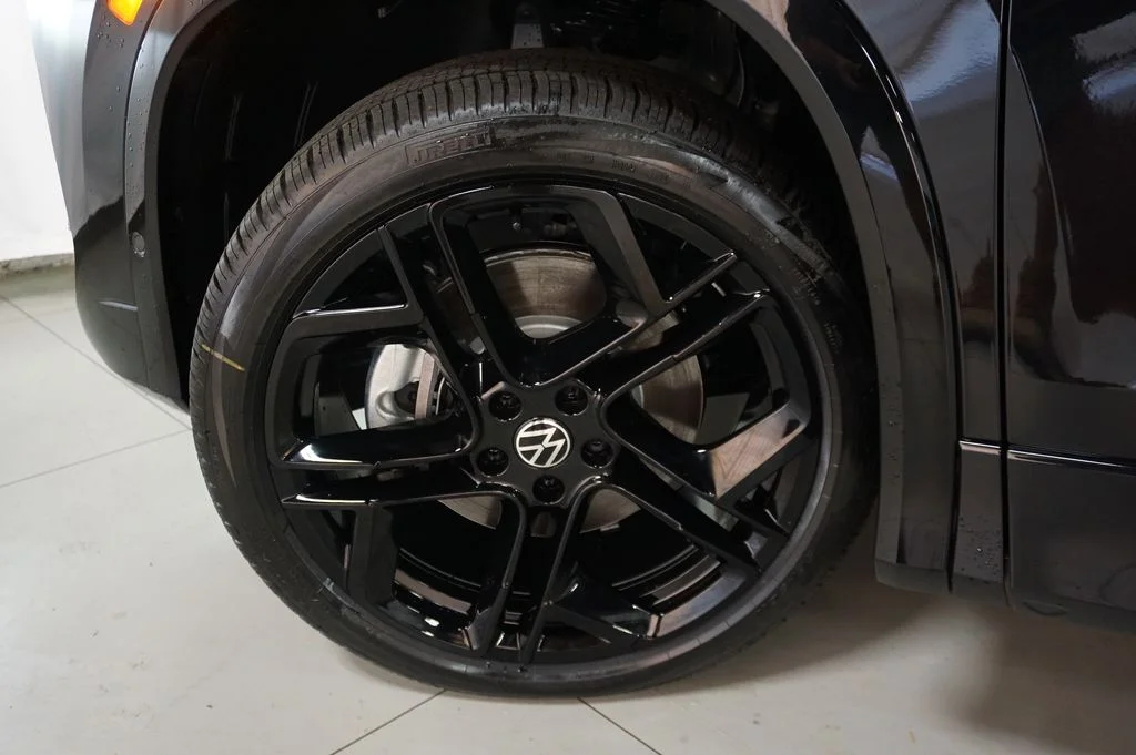 New 2026 Black Volkswagen 2.0T SE R-Line Black image 31