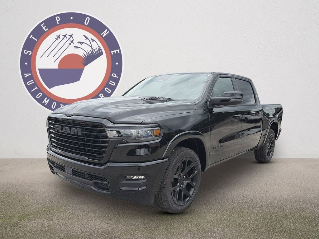 New 2026 Diamond Black Crystal Pearl-Coat Exterior Paint Ram Laramie image 2