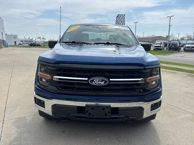 Certified Used 2025 Atlas Blue Metallic Ford XLT image 5