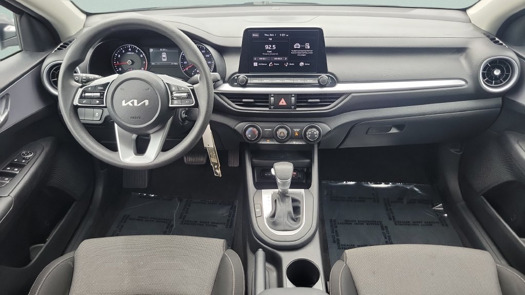 2024 Kia Forte LXS - Photo 14