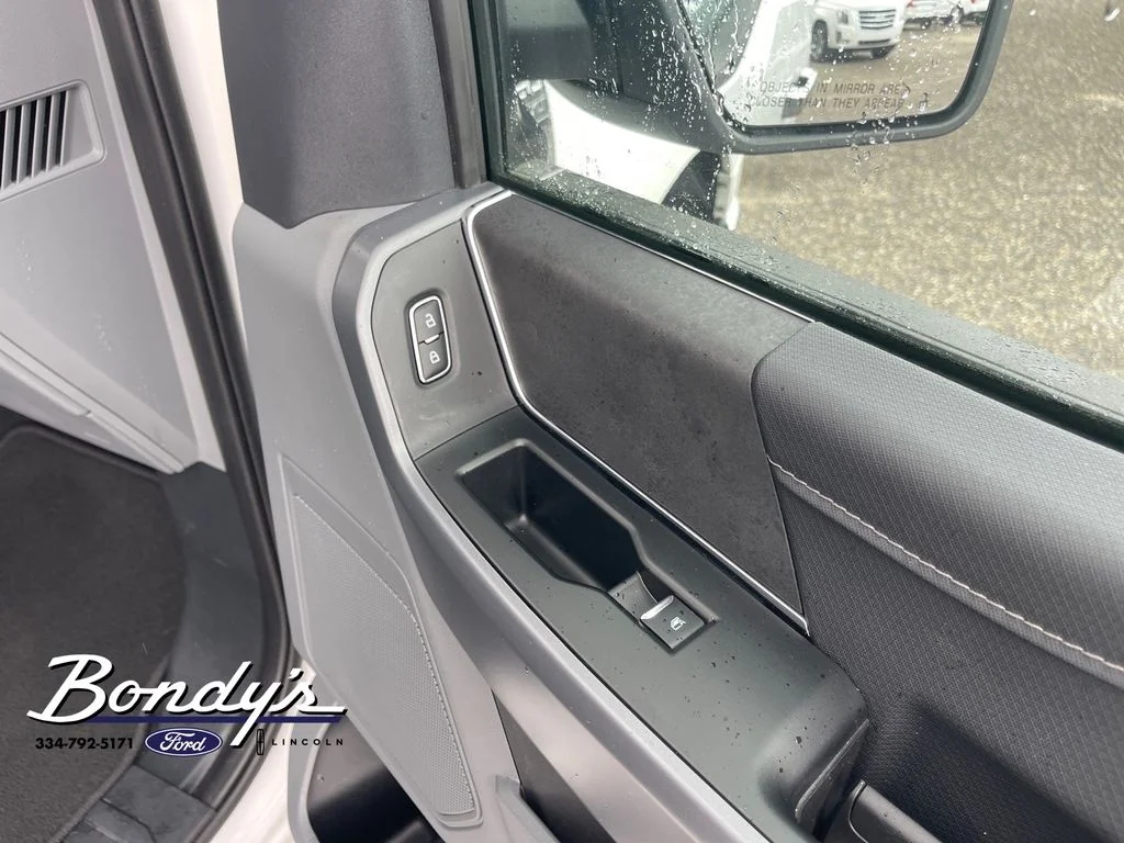 Used 2025 Oxford White Ford XLT image 20
