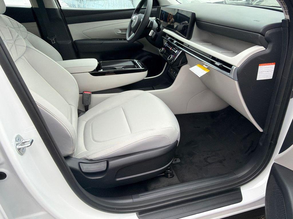New 2026 White Hyundai Blue image 13
