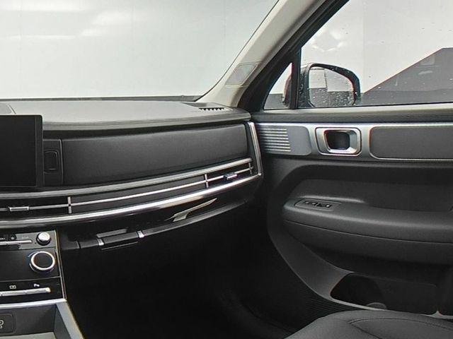 New 2026 Black Hyundai SE image 35