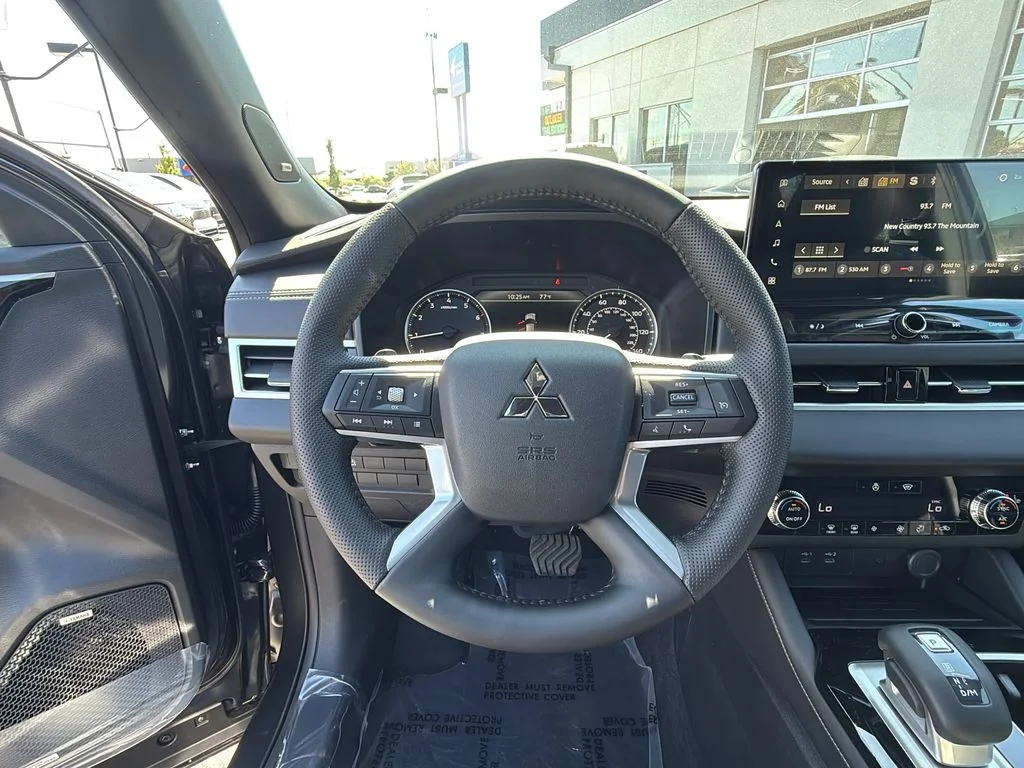 New 2026 Graphite Gray Mitsubishi LE 1.5T S-AWC image 16