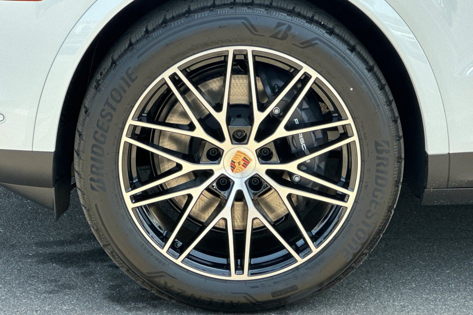 New 2026 White Porsche Coupe image 27