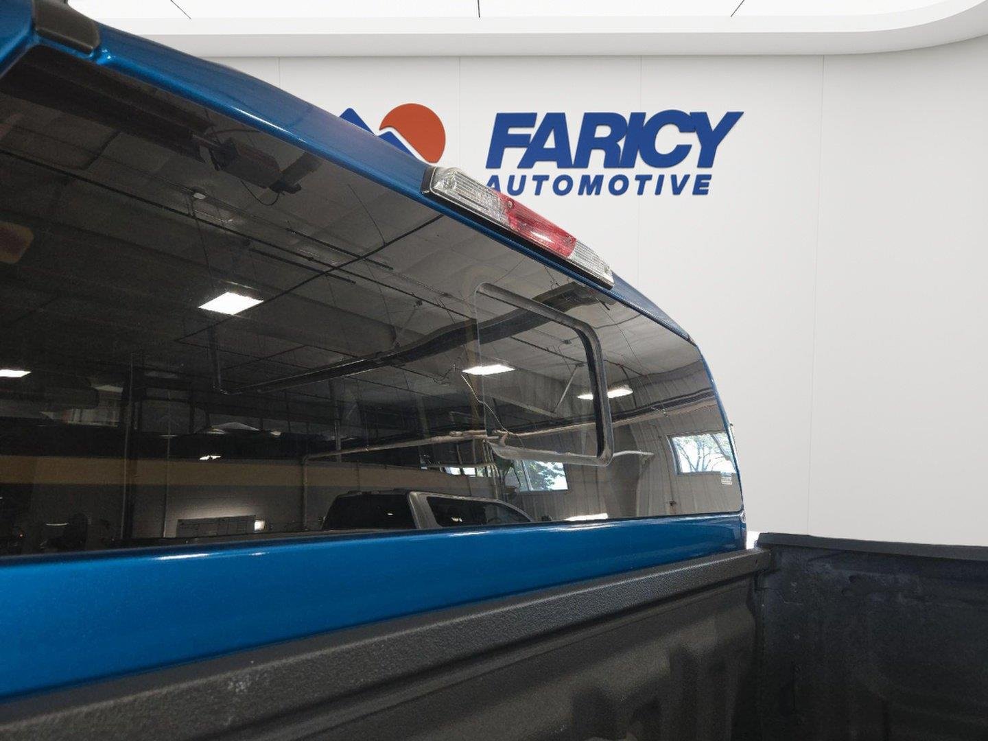 Used 2022 Velocity Blue Ford XLT image 30