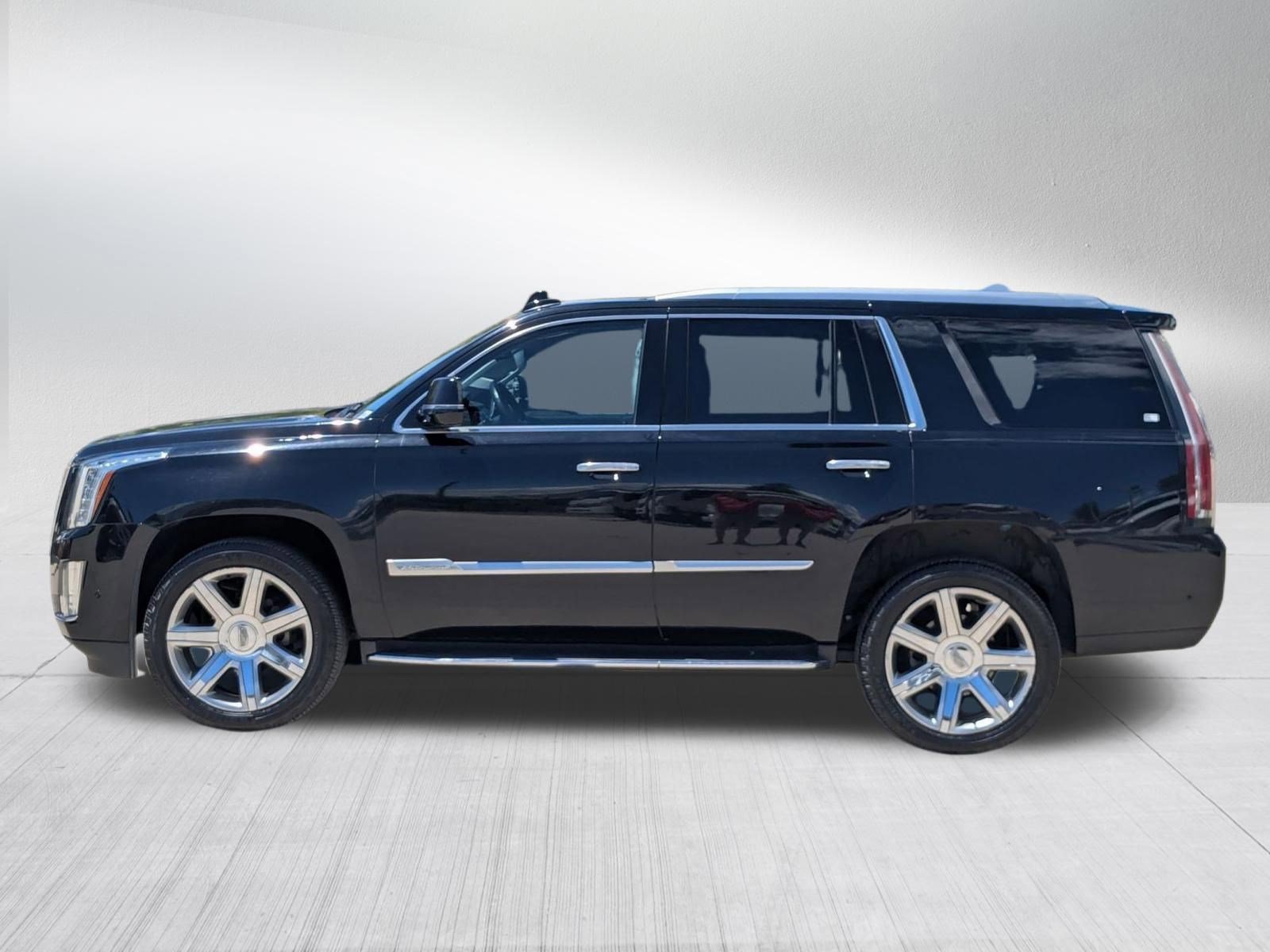 Certified Used 2019 BLACK RAVEN Cadillac Luxury image 2