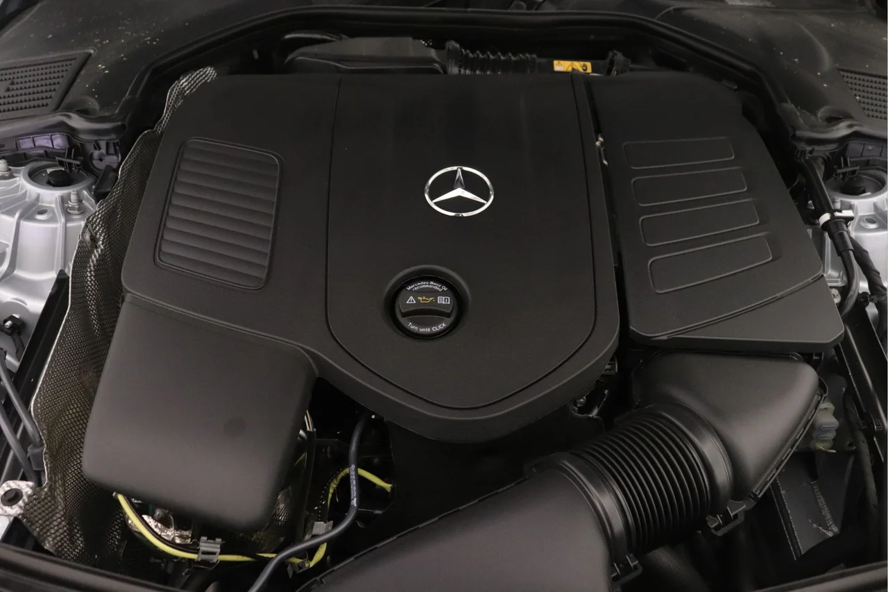 New 2026 Silver Mercedes-Benz C 300 4MATIC® image 9