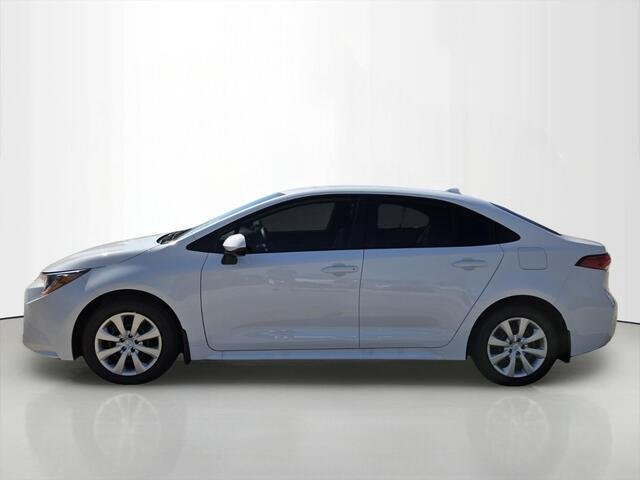 Used 2026 Ice Cap Toyota LE image 2