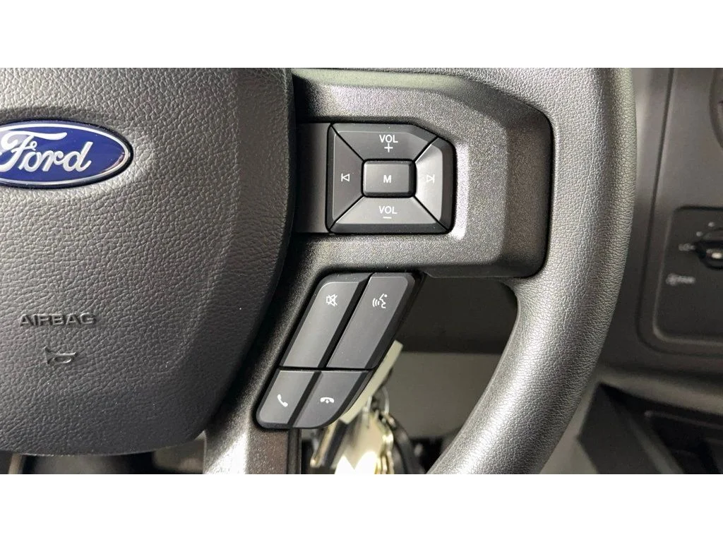 New 2025 Oxford White Ford E-350 SRW image 18