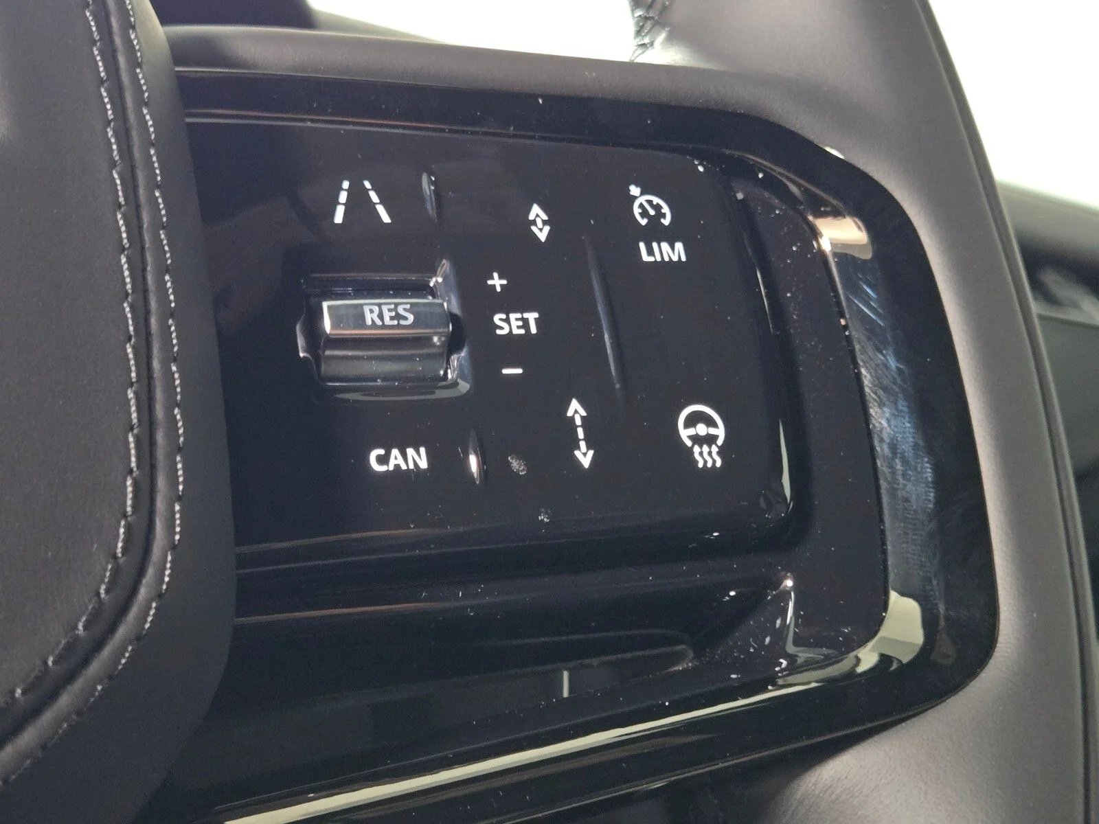 2026 Land Rover Range Rover Velar S - Photo 27