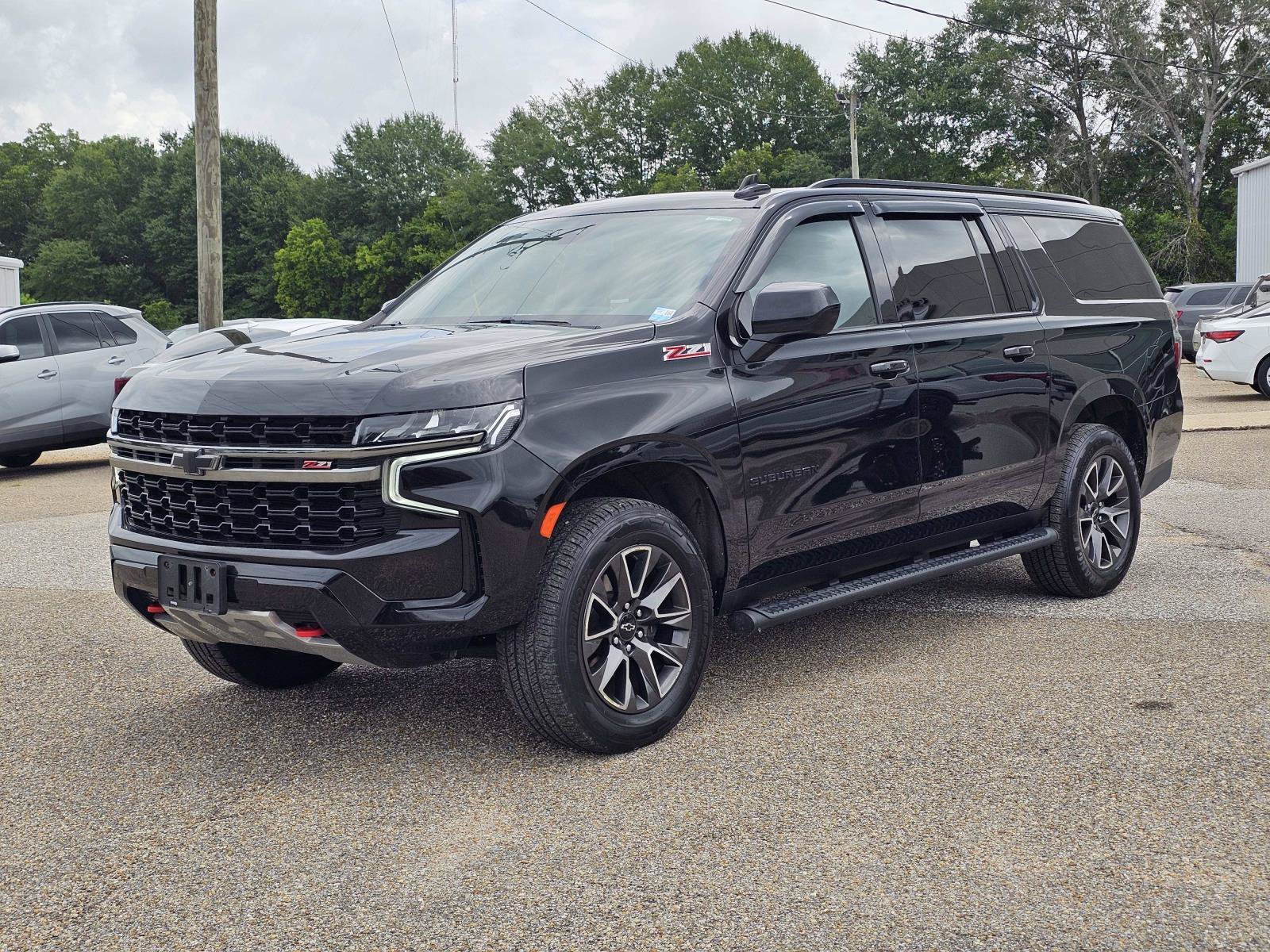 Used 2022 Black Chevrolet Z71 image 1
