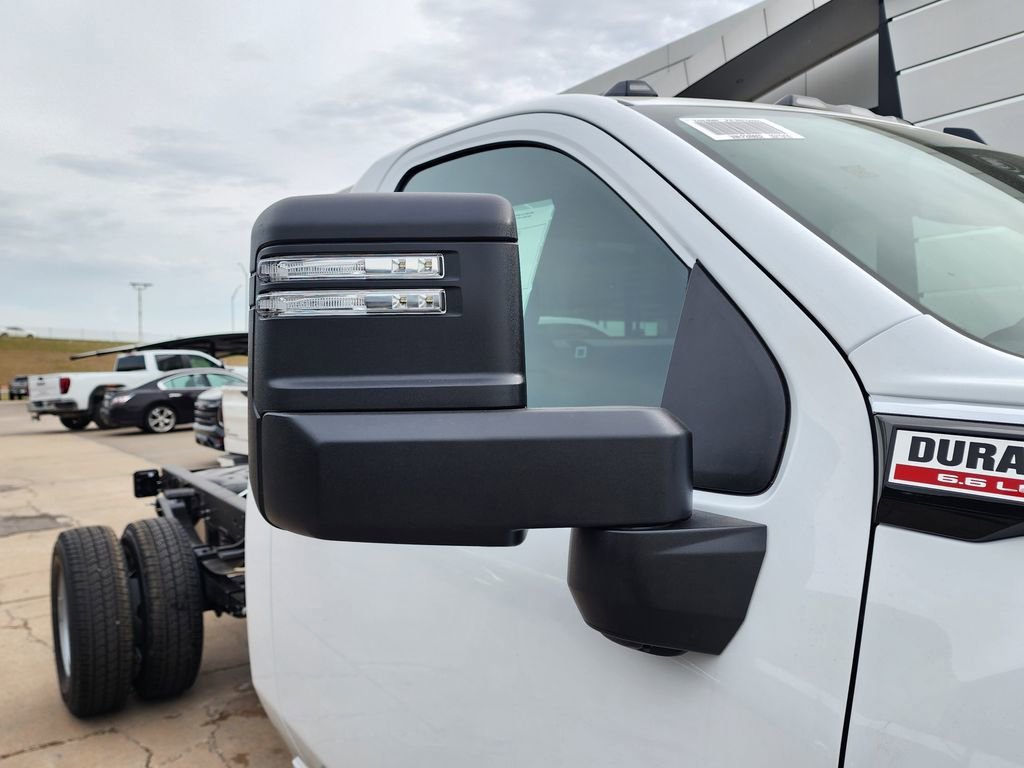 2026 GMC Sierra 3500HD Pro - Photo 15