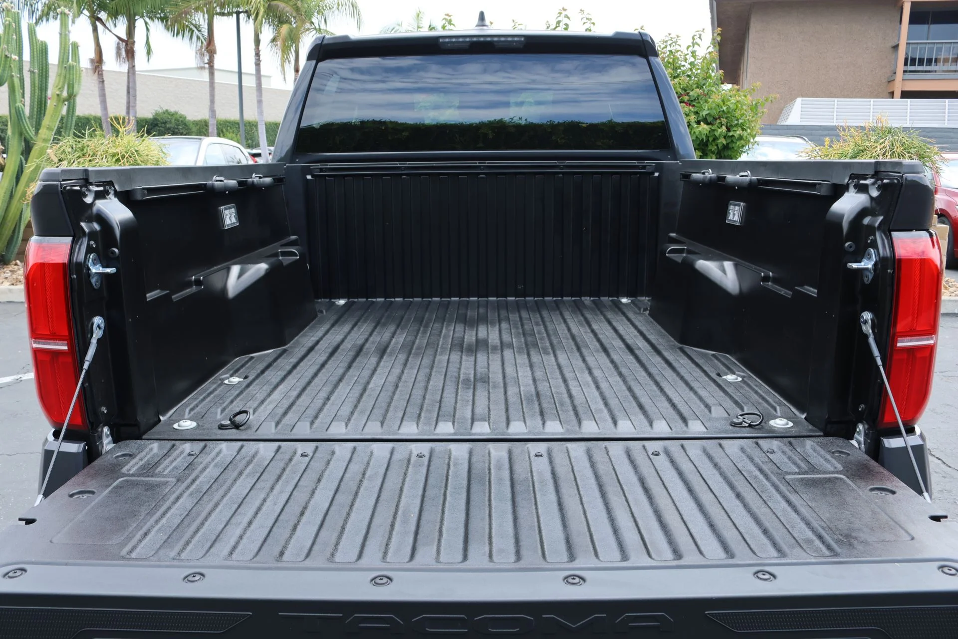 Used 2026  Toyota SR5 image 21
