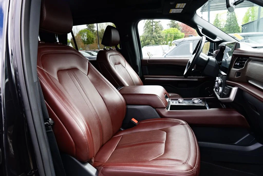 Used 2024 Black Ford Limited image 25