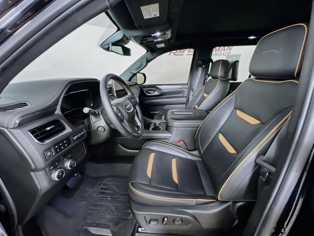 2023 GMC Yukon AT4 - Photo 10