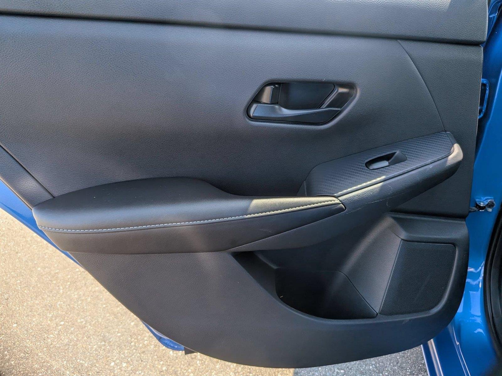Used 2025 Electric Blue Metallic Nissan SV image 30