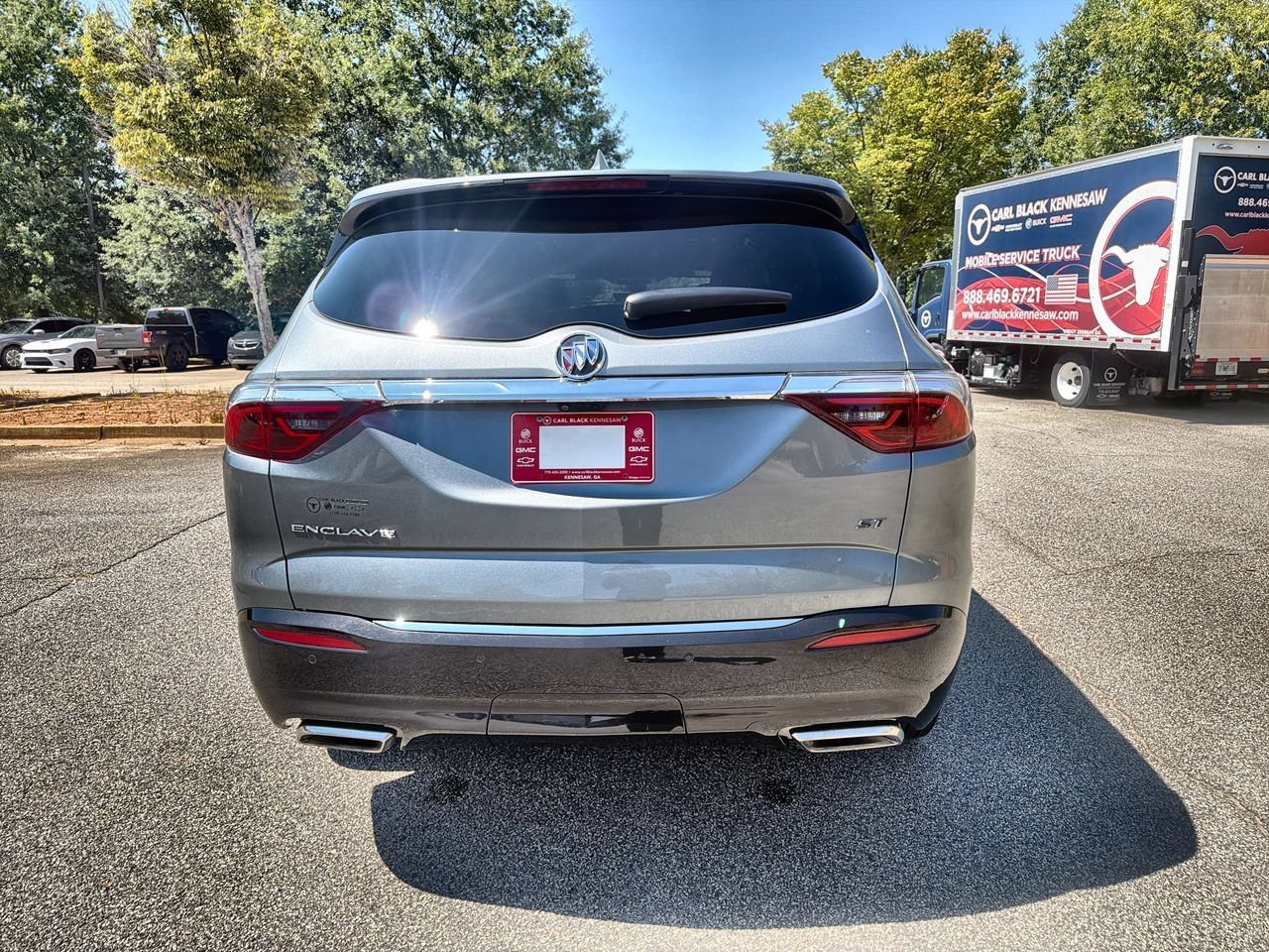 Used 2023 Includes Pitch Dark Night lower exterior accent color.) Buick Essence image 7