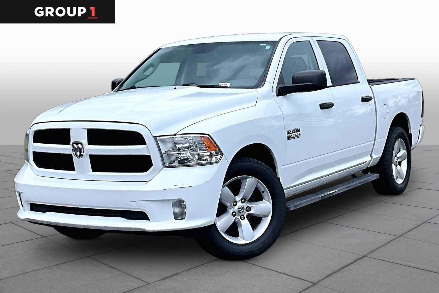 2015 RAM 1500 Express Crew Cab's photo
