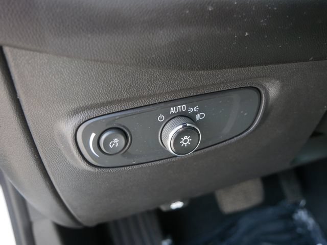Used 2024 Summit White Chevrolet LT image 15