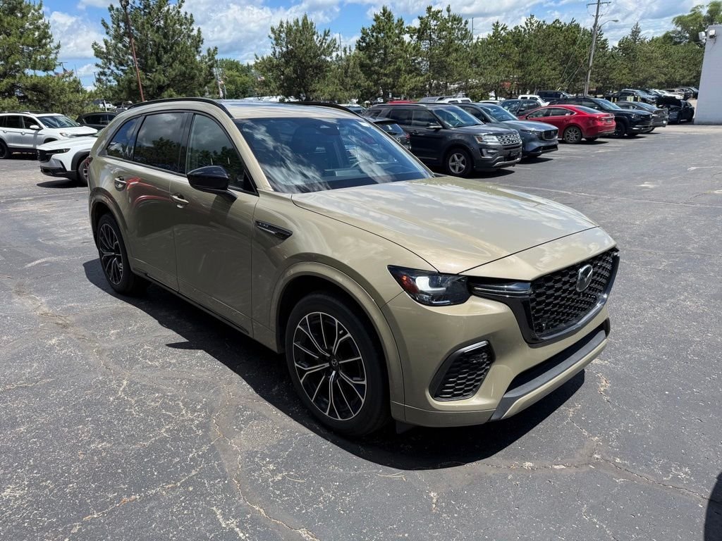 Certified Used 2025 Beige Mazda 3.3 Turbo S Premium image 4