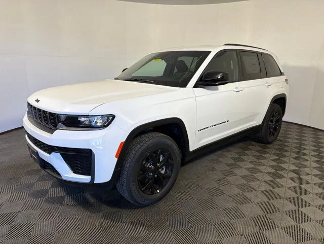 New 2026 White Jeep Altitude image 3