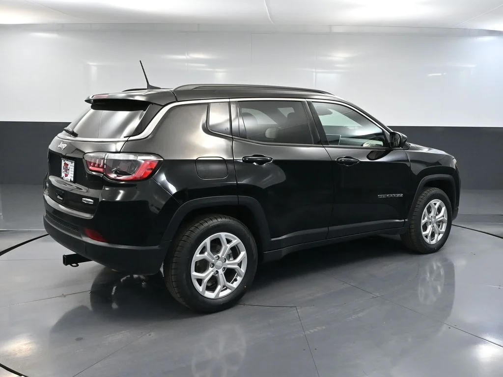 2024 Jeep Compass Latitude - Photo 6
