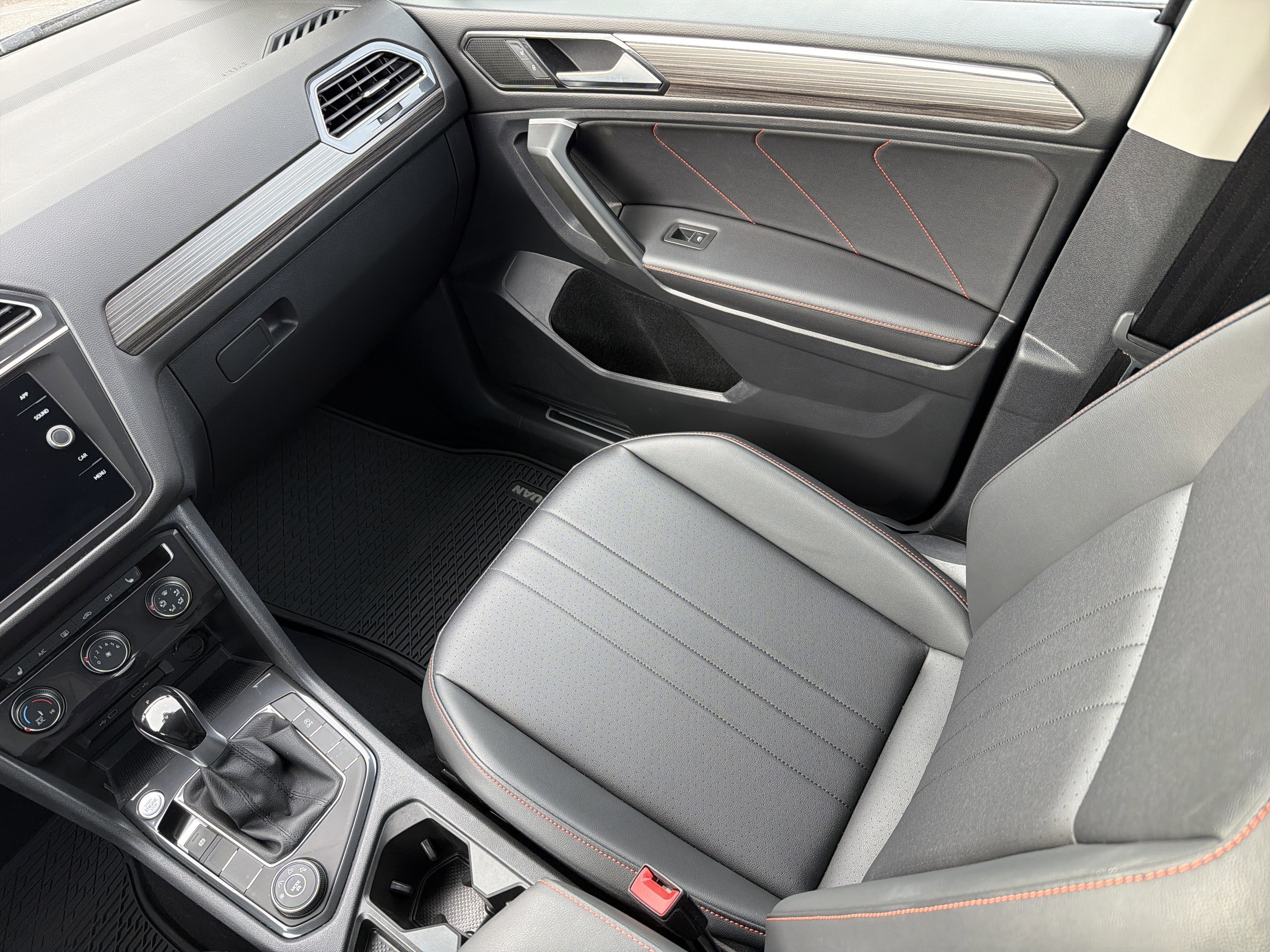 2024 Volkswagen Tiguan Wolfsburg Edition - Photo 17