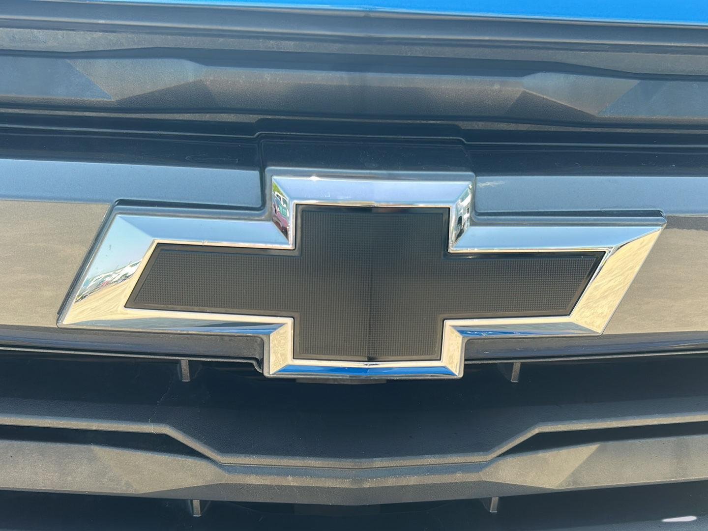 Used 2023 Glacier Blue Metallic Chevrolet 4WD LT image 30