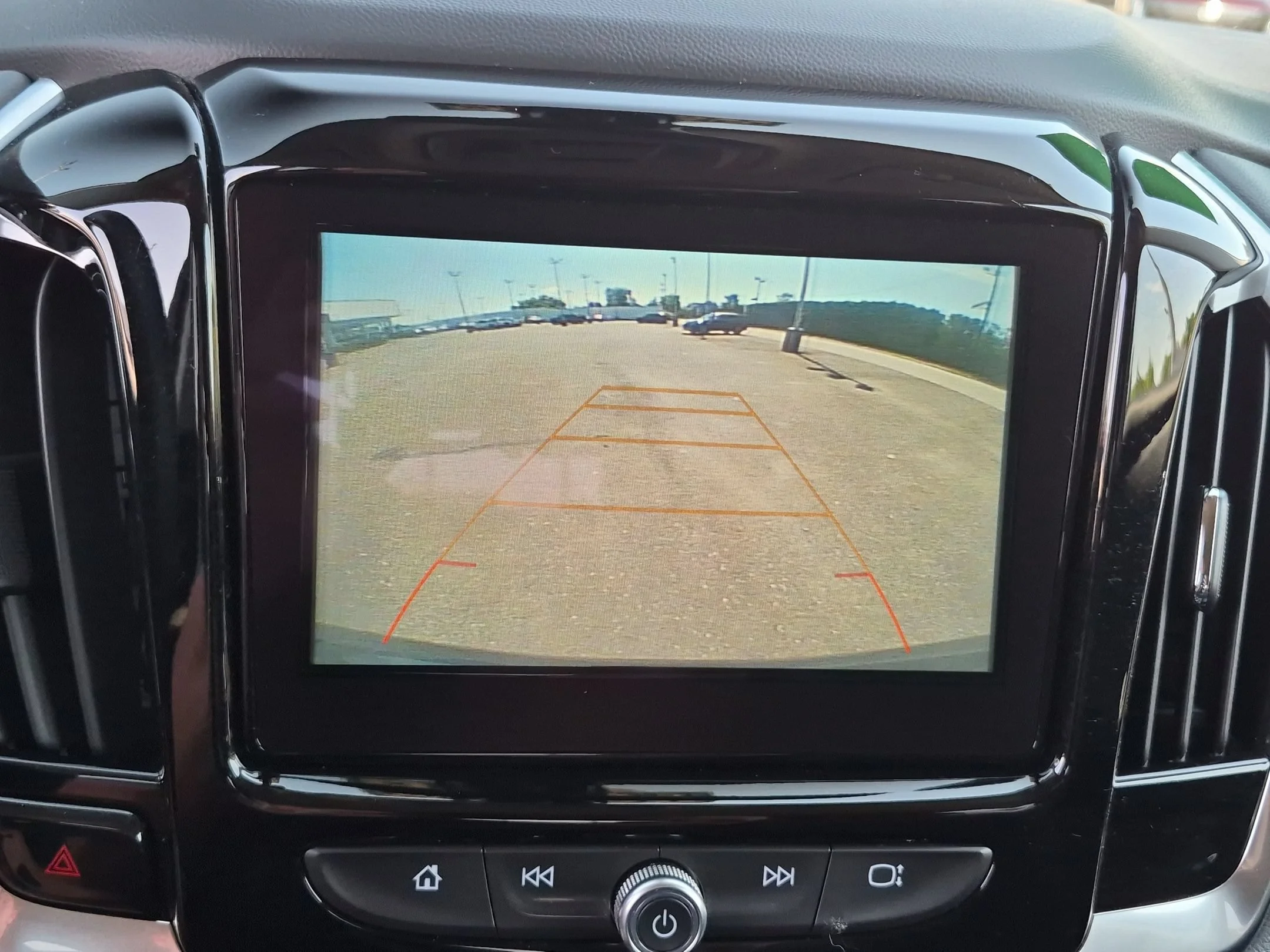 Used 2019 Graphite Metallic Chevrolet LT Cloth image 13