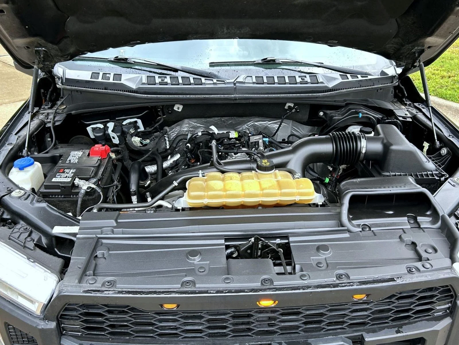 Used 2020 Black Ford XLT image 25