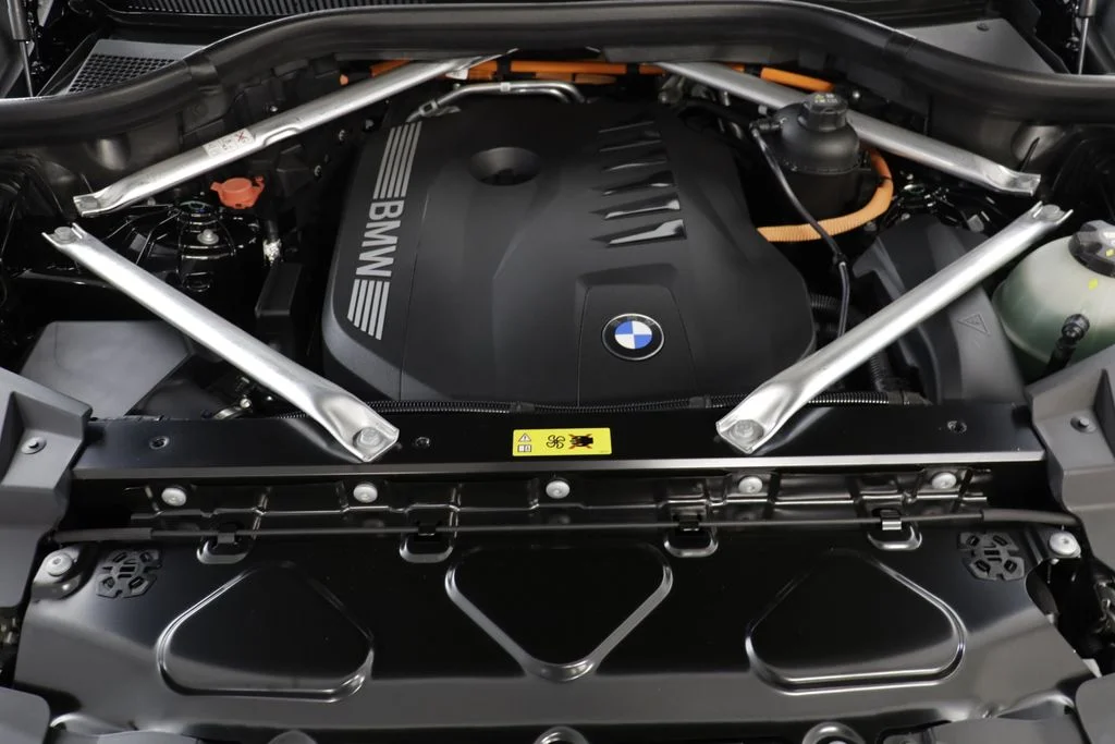 New 2026 Black BMW xDrive50e image 24