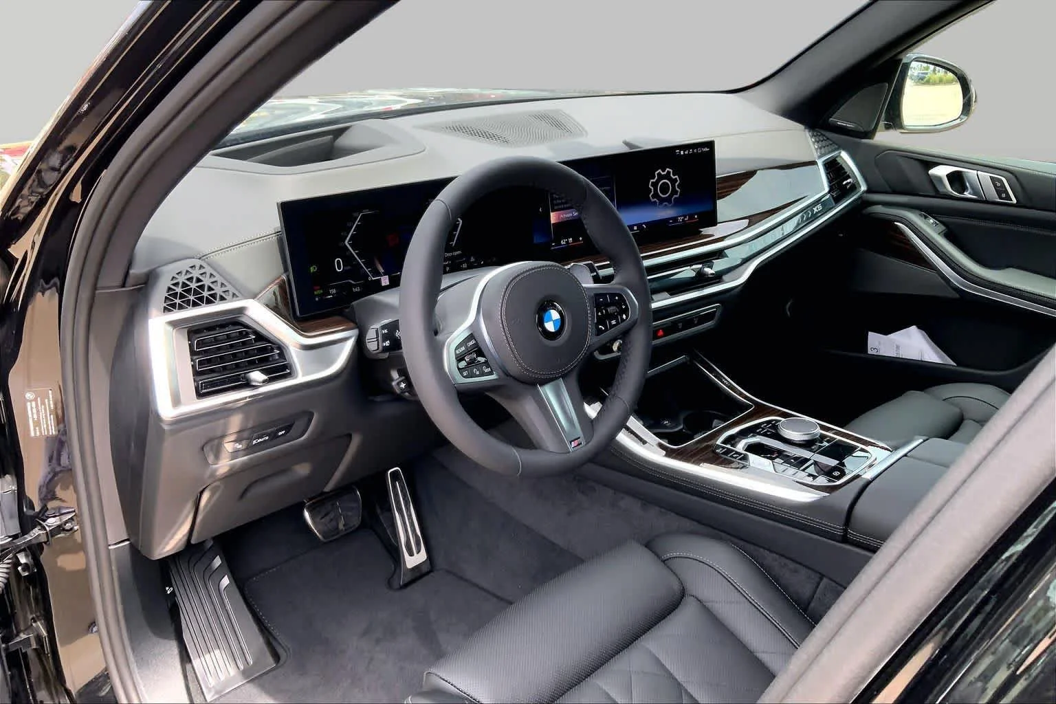 New 2026 Black Sapphire Metallic BMW xDrive40i image 8