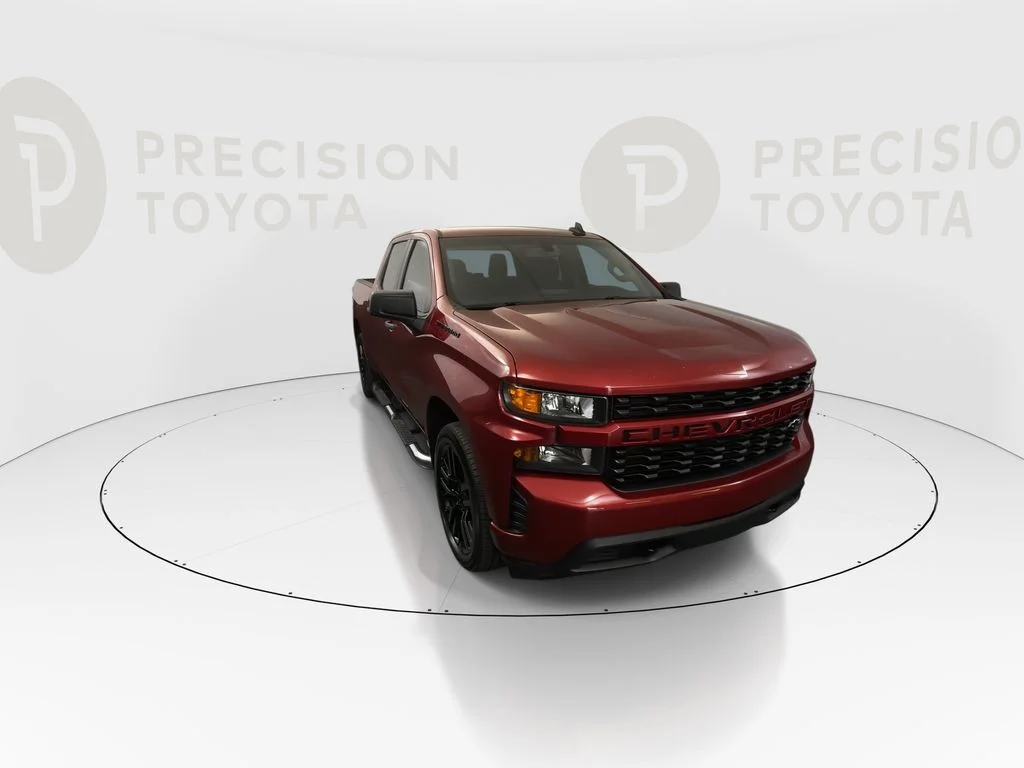 Used 2019 Cajun Red Tintcoat Chevrolet Custom image 3