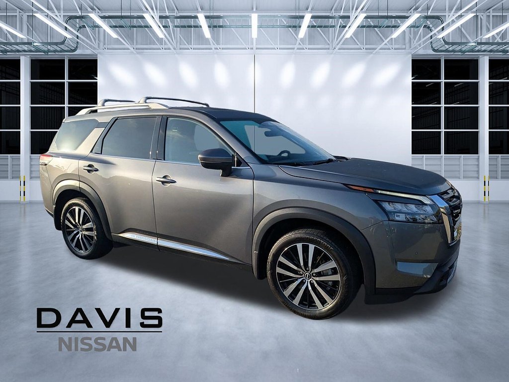 Used 2025 Gun Metallic Nissan Platinum image 1