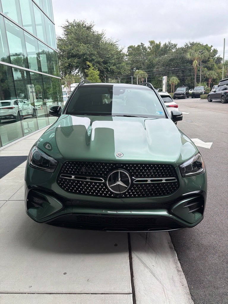 Certified Used 2026 MANUFAKTUR Ireland Mid Green Metallic Mercedes-Benz GLE 450 image 2