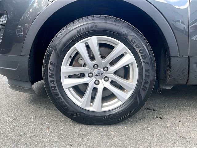 Used 2018 Gray Ford XLT image 9