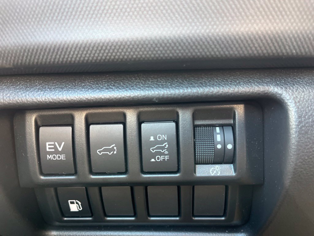Used 2025 Silver Subaru Touring image 26