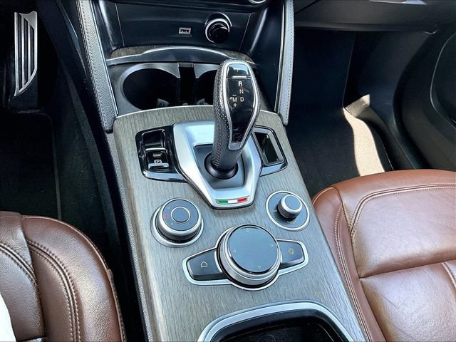 Used 2022 Moonlight Gray Me Alfa Romeo Ti image 31